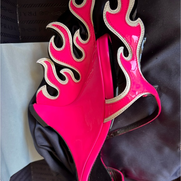 Prada flame wedges - Picture 2 of 6